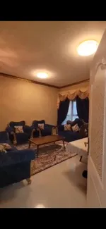 للبيع شقة في أبراج الخور بسعر مغري : Image 3