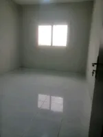 شقق غرفه وصاله وغرفتين وستديوهات للايجار الشهري غير المفروش وغير شامل الفواتي. ر : Image 1