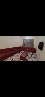 للايجار الشهري أول ساكن غرفتين وصالة وثلاث حمامات ايجار شامل كهرباء ومي وإنترنت : Image 3