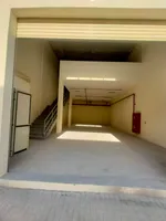 مستودع للإيجار 2500 قدم في الجرف الصناعيه : Image 5