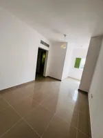 For annual rent, a two-bedroom apartment with a hall : Image 4