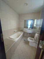 شقه للإيجار علي الكورنيش غرفتين و٣ غرف وصاله : Image 4