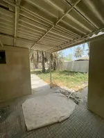 One floor corner villa for rent in Mushairef
Completely renovated with new doors and air conditioners 
Five rooms, a hall and a maid's room 
An external extension with a majlis, two dining rooms and a bathroom 
Large yard and indoor parking 
agricult : Image 6