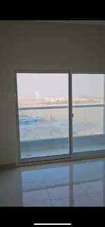 للايجار السنوي شقة في الجولف تاور  التكيف مجاني اول ساكن : Image 8