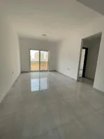 Apartment for annual rent in the first resident building : Image 3