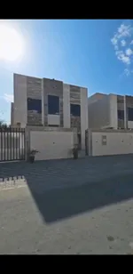 فيلا للايجار بعجمان منطقه اليآسمين 
6 غرف نوم مستر ومجلس وصاله ومطبخ وغرفه خادمه 
وحوش كبير 
جاهزه للسكن 
مع المكيفات جاهزه 
ارتداد امامي كبير : Image 1