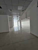 For rent, a retail space on Sheikh Khalifa Street : Image 4