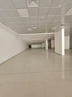 For rent, a retail space on Sheikh Khalifa Street : Image 2
