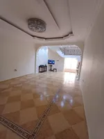 فيلا للإيجار في العزره : Image 8