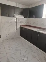 للبيع بناية في منطقة النباعة بإمارة الشارقة تصريح سكني ارضي + 4 طوابق : Image 3