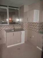 For rent a room and a hall with two bathrooms : Image 3