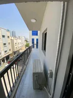 شقه غرفه وصاله مع بلكون وتراث كبير للايجار : Image 3