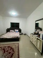 A spacious master room including bills in Ajman, close to Lulu Hypermarket : Image 1
