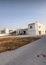 Villa for sale in Sharjah area - opposite Al Zahia City Center : Image 1