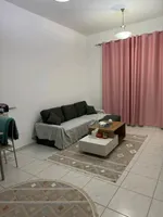 شقة غرفة و صالة مع بلكونة مساحة واسعة الإيجار شهري : Image 4