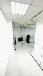 Medical clinic for rent in Falcon Towers : Image 4