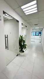 Medical clinic for rent in Falcon Towers : Image 6