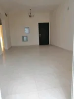 شقه غرفتين وصالة للإيجار السنوي : Image 8