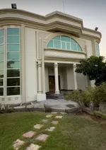 For sale a villa in Sharjah in the Qarayen area. The two-storey villa consists of 4 master bedrooms, a majlis, a kitchen and a maid's room : Image 1