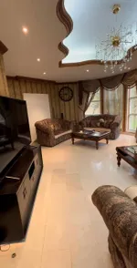For sale a villa in Sharjah in the Qarayen area. The two-storey villa consists of 4 master bedrooms, a majlis, a kitchen and a maid's room : Image 7