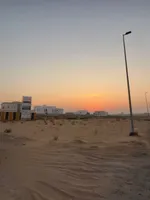 للبيع منطقة السحمة فرصة استثمارية مميزة جدا جدا للي حاب يستثمر فلوسه في أراضي سكنية مميزة في الشارقة سواءا للتطوير العقاري وبناء فلل وبيعها أو تأجيرها : Image 5