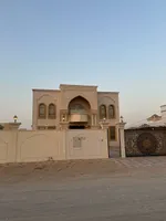 للبيع   فيلا   في    الشارقة   منطقة   الرحمانية   تتكون   من 5   غرف   نوم   ماستر   وصالتين   ومجلس   ومطبخ : Image 2