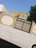 Villa for sale in Al Rawdha, Ajman, corner on two streets, second to the main street, in a great location, with an area of 5300 square feet. It contains 5 master rooms, a hall, a majlis, a laundry room and a working room that is freehold for all nati : Image 1