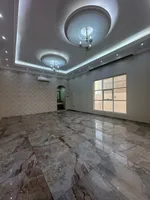 For sale a villa in Sharjah, Al Rahmaniya area, consisting of 6 master bedrooms, two halls, a majlis and an external extension : Image 5