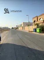 Residential land for sale in Sharjah, Al Hoshi area : Image 3