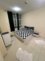 Two rooms and a hall in Orient Towers : Image 4