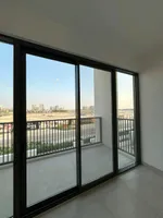 تملك فيلا فخمة في منطقة ممتازة وحيوية بمساحة 1872 قدم مربع : Image 4