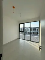 تملك فيلا فخمة في منطقة ممتازة وحيوية بمساحة 1872 قدم مربع : Image 6