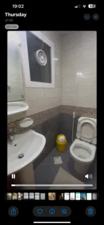 For monthly rent, a furnished room and hall with two bathrooms and a balcony : Image 3