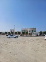 ارض مدرسه للاستثمار في الشارقة منطقة العزرة : Image 1