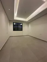 للبيع فيلا في الشارقة  منطقة الحوشي بتصميم مودرن تتكون من 5 غرف نوم ماستر وصالتين ومطبخ وغرفة خدامة وغرفة للغسيل : Image 6