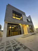 للبيع فيلا في الشارقة  منطقة الحوشي بتصميم مودرن تتكون من 5 غرف نوم ماستر وصالتين ومطبخ وغرفة خدامة وغرفة للغسيل : Image 1