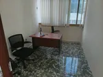 Office for rent consisting of 3 rooms, 2 bathrooms and a kitchen in Ajmal Perfumes Building, Electra Street : Image 3