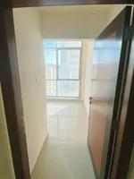 للايجار السنوي شقة غرفتين وصالة فخمة على كورنيش عجمان : Image 5