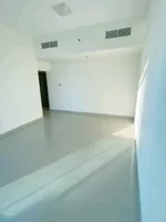 للايجار السنوي شقة غرفتين وصالة فخمة على كورنيش عجمان : Image 6