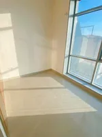 للايجار السنوي شقة غرفتين وصالة فخمة على كورنيش عجمان : Image 8