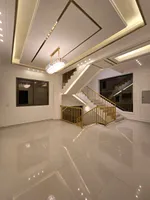 فيلا للبيع بالياسمين ☝ ثلاث طوابق ️? مع مسبح. بيها جميع الخدمات والترفيه الحديثه. تصميم في غايه الروعه ?✨ : Image 3