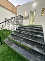 شقه سكنيه للايجار السنوي عدد ٢ غرفه وصاله وغرفه ماستر حمامين : Image 1