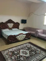 استوديو مفروش كبير للايجار الشهري : Image 2