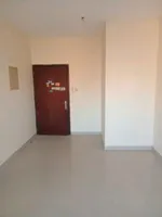 للإيجار السنوي شقة غرفة وصالة ببلكونة سنوي قريبة من كل الخدمات : Image 3