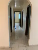 شقة غرفتين وصالة للايجار السنوي بعجمان، اول صف على الكورنيش : Image 7