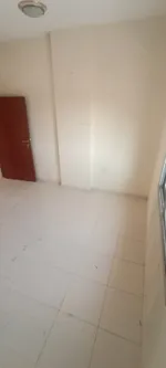 للايجار السنوي غرفتين وصاله وحمامين في الراشدية -عجمان فقققققققط ب 29000 درهم : Image 2