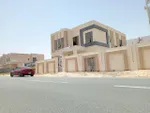 For sale a villa in Sharjah located in the Al-Hoshi area in a great location opposite Al-Hoshi Park. Two floors consist of 5 master bedrooms+cabinets on the wall : Image 2