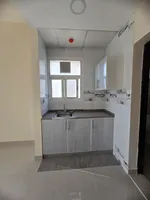 للإيجار إستوديو ببلكونة سنوي في عجمان منطقة العالية قريب من شارع محمد بن زايد : Image 4