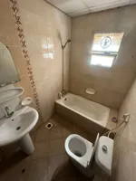 للايجار سنوي غرفه وصاله 2حمام بلكونه باركينج في افضل اماكن النعيميه : Image 4