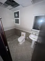 غرفتين وصاله للايجار في عجمان الراشيديه 2 مكان راقي اول ساكن : Image 2